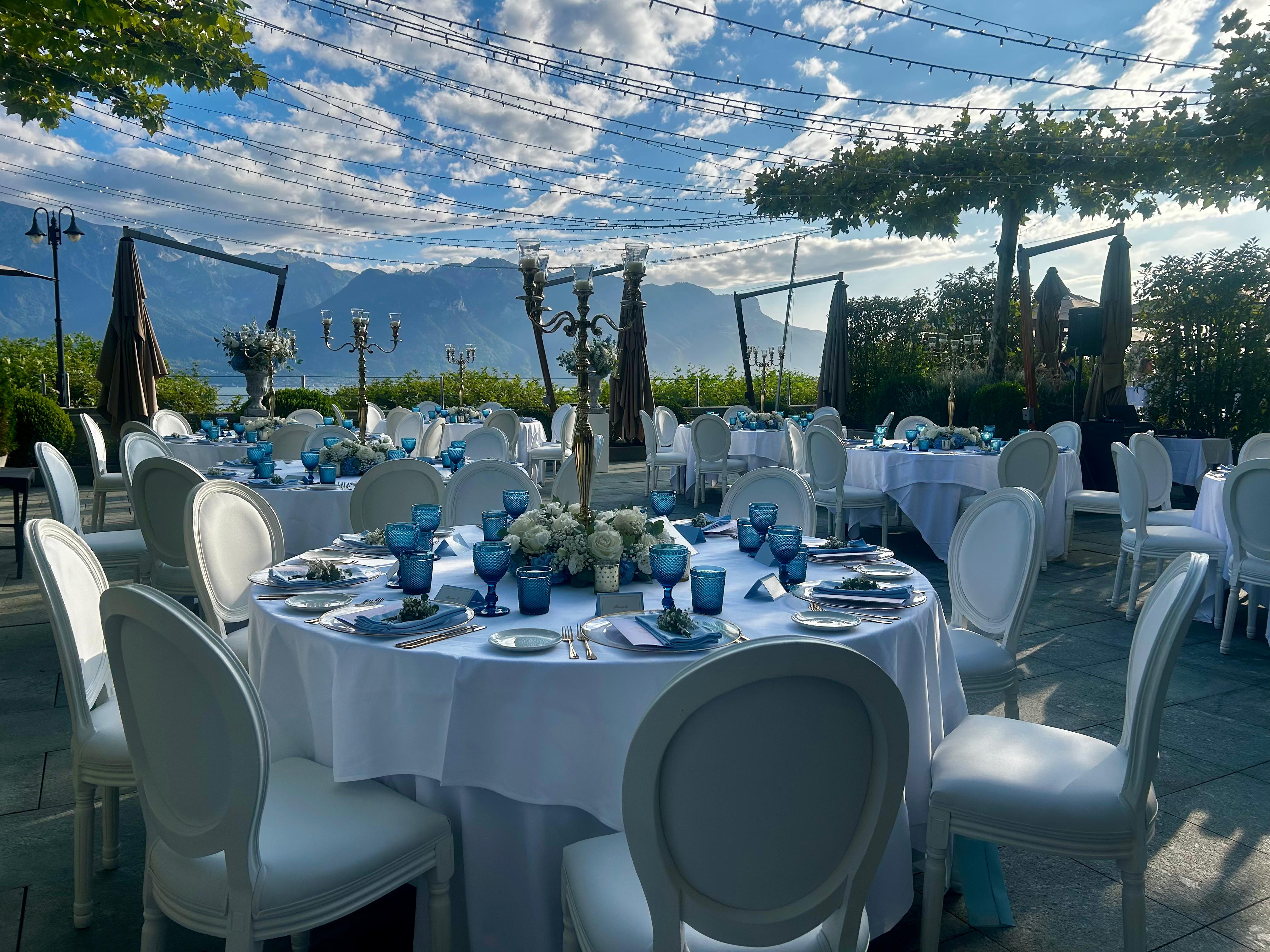 Mariage en extérieur face au lac